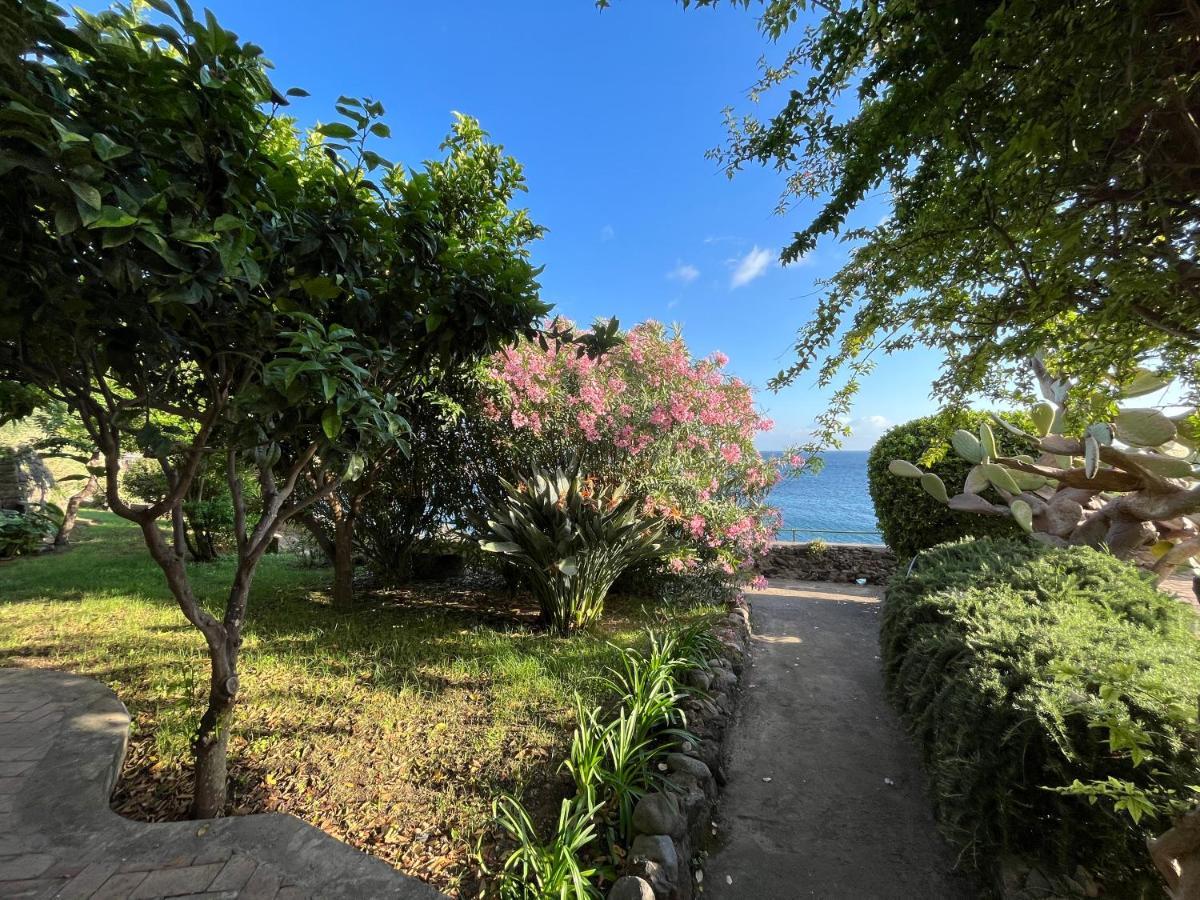 Nelinda Waterfront Accommodation Casamicciola Terme Kültér fotó