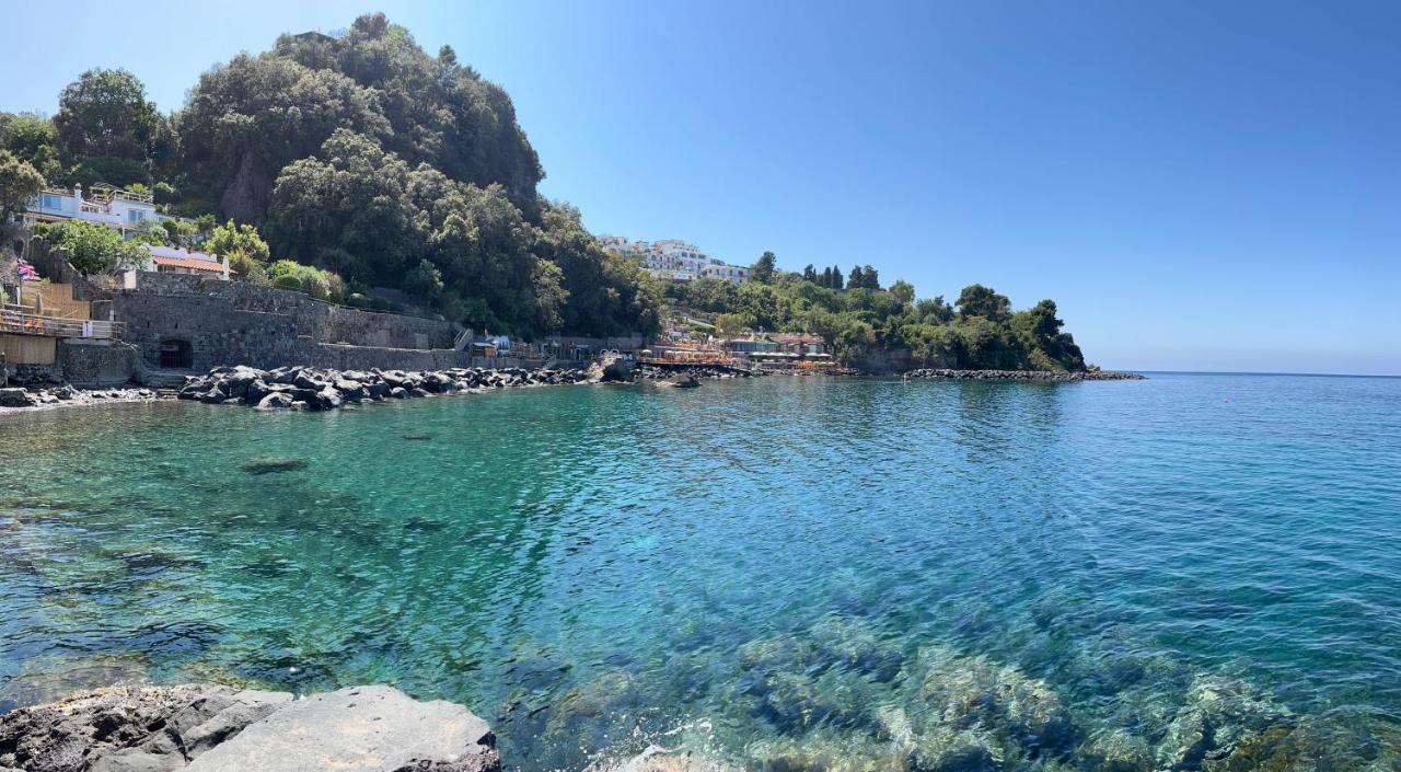 Nelinda Waterfront Accommodation Casamicciola Terme Kültér fotó